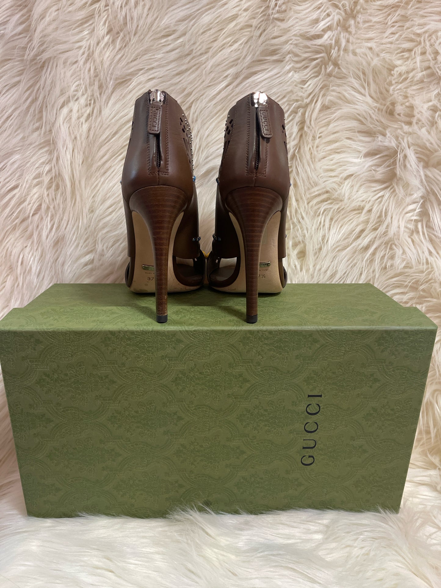 GUCCI LIKA LASER NUT BROWN PEEP TOE BOOTIE 37 1/2