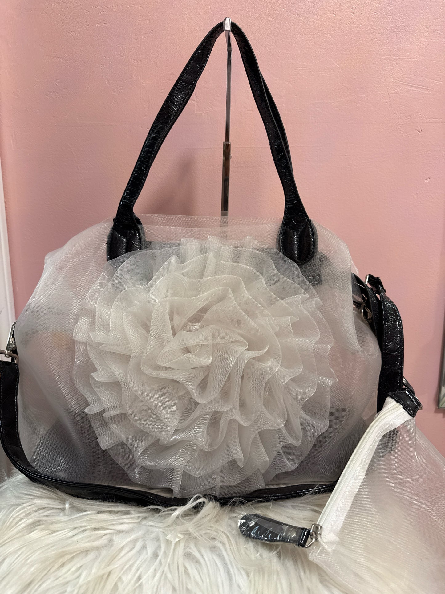 White mesh flower shoulder/handbag