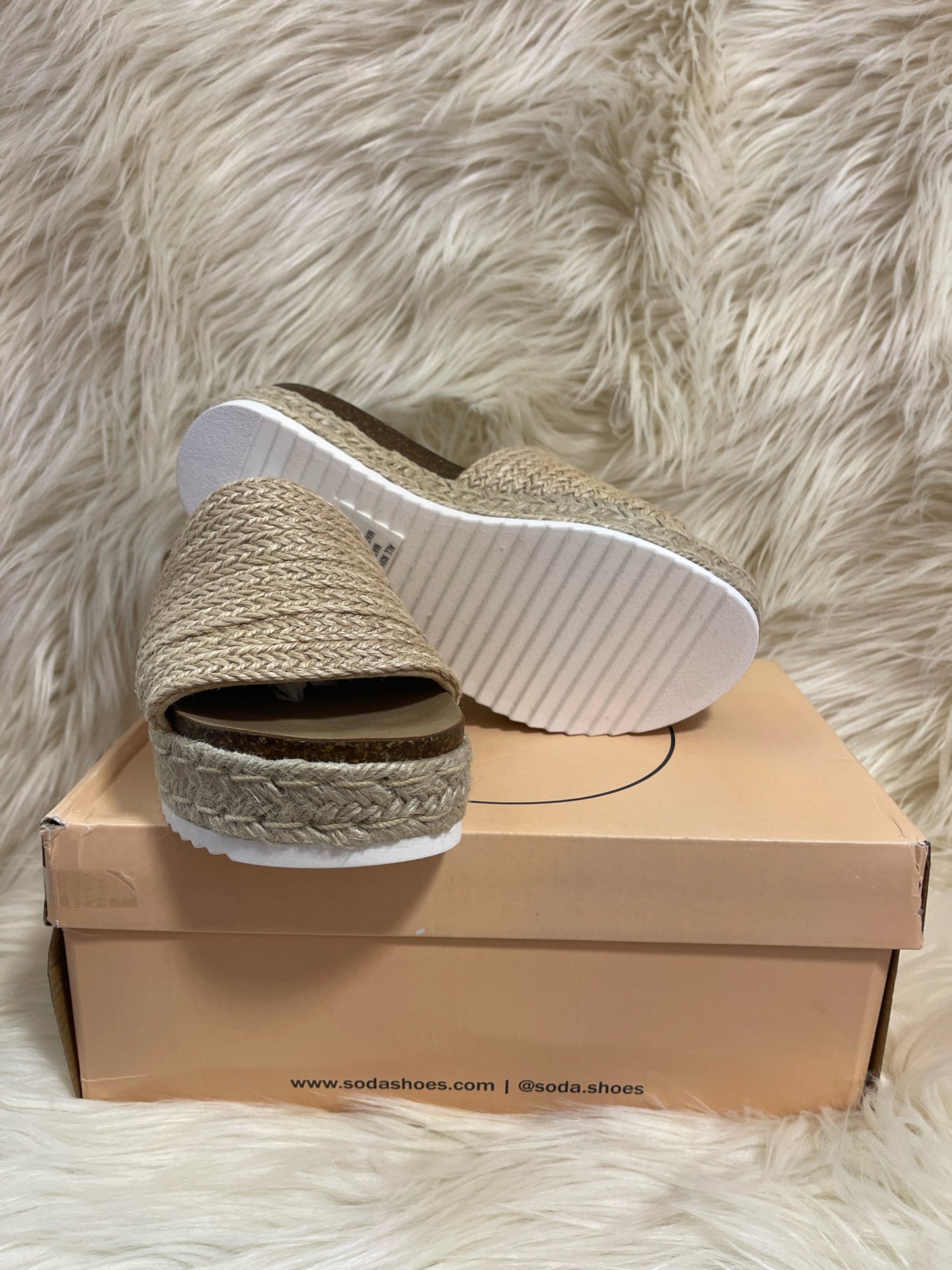 BEIGE JUTE WEDGES PADDED TRUE TO SIZE