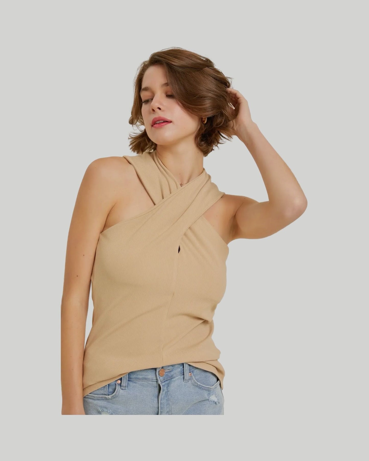 FORMFITTING SOFT, RIB HALTER NECK TANK TOP available in fondant & taupe