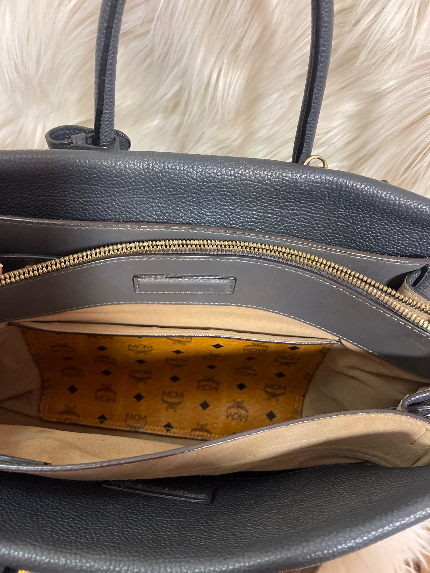 MCM BLUE PEBBLE LEATHER MILLA TOTE BAG WITH LONG STRAP