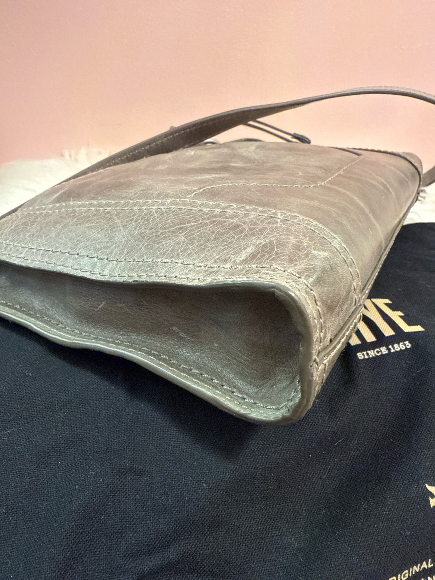 Frye antique carbon leather melissa zip crossbody bag