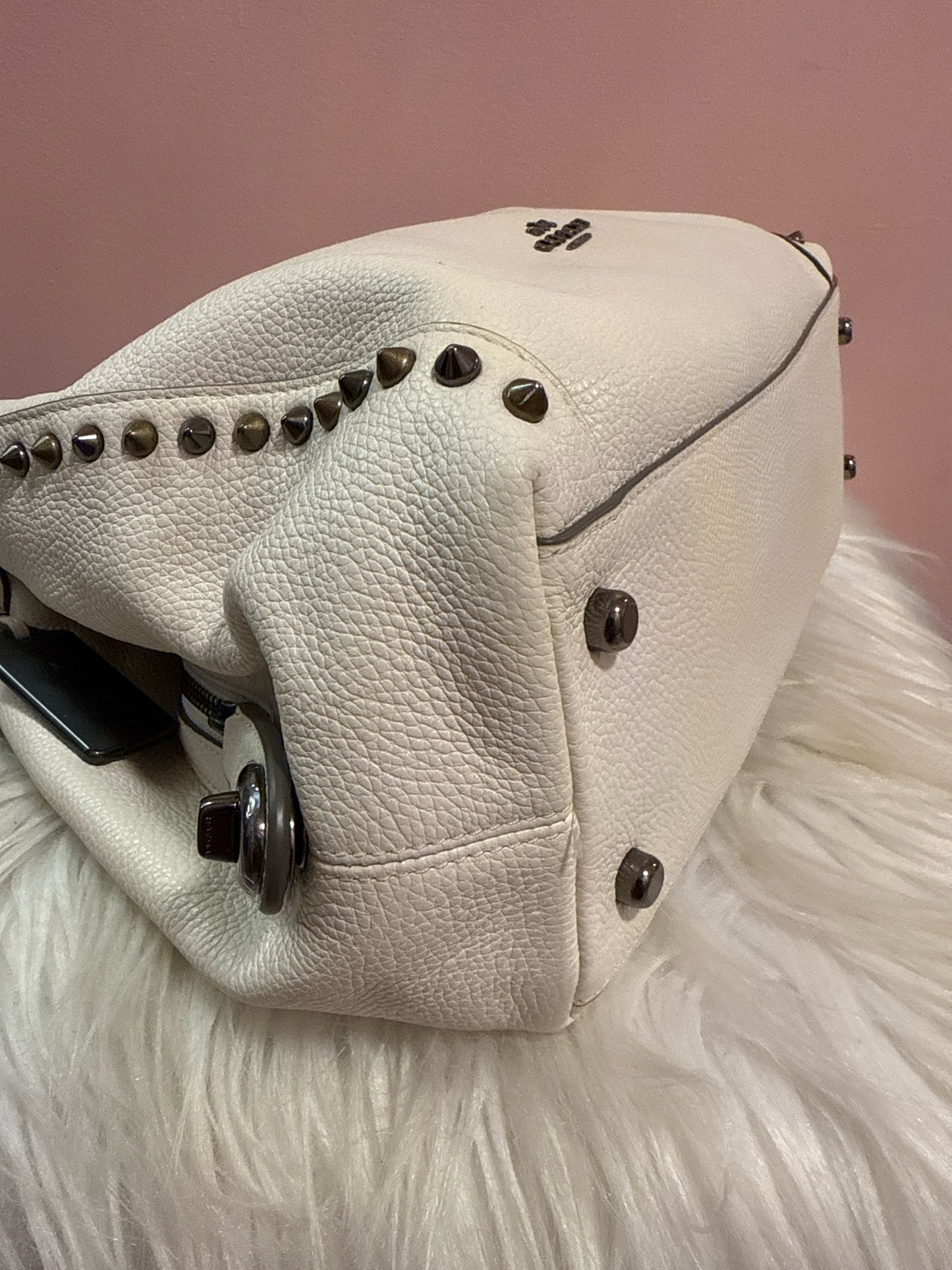Coach Edie shoulder bag 21 with prairie rivets