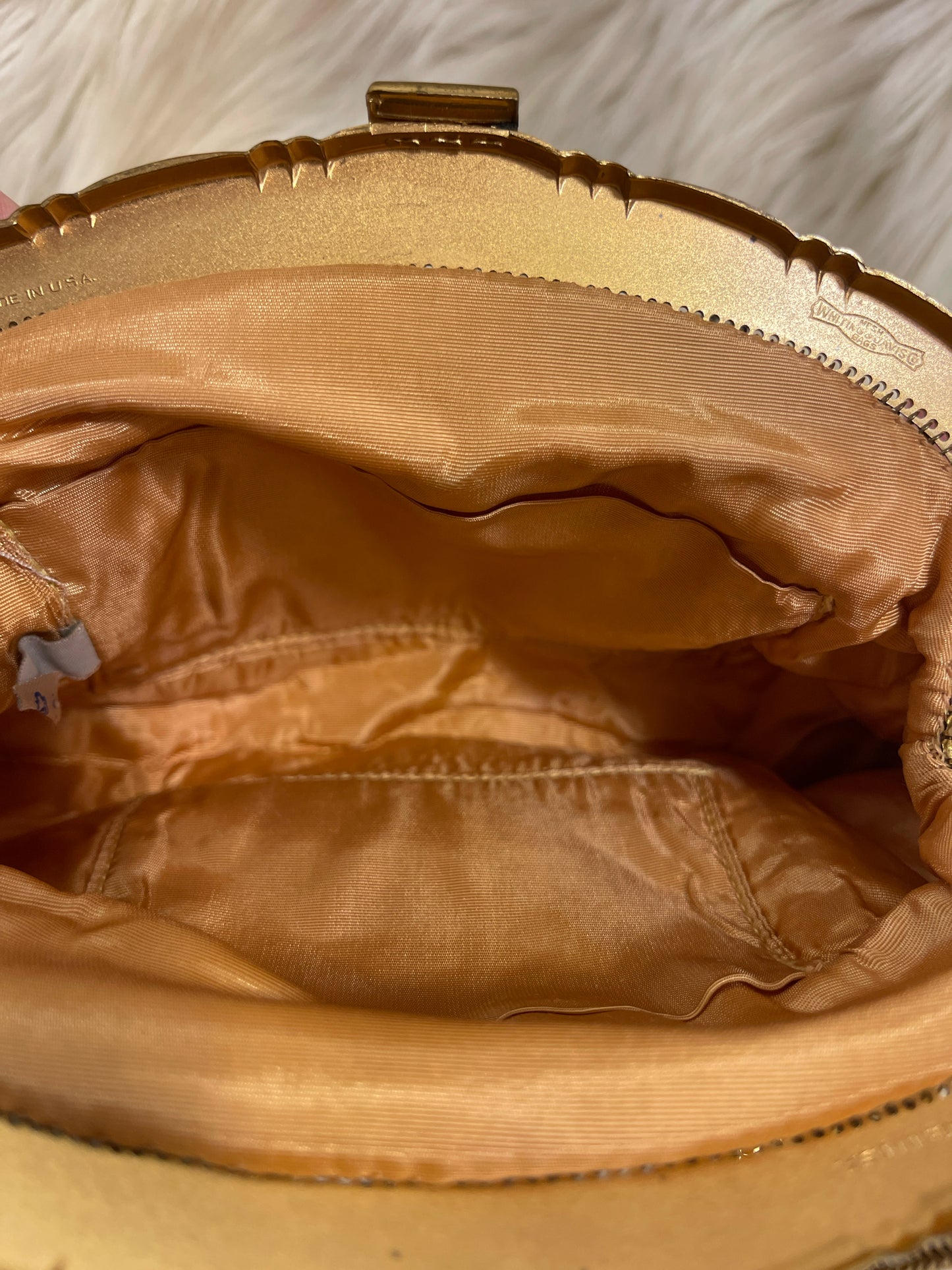 VINTAGE WHITING & DAVIS GOLD MESH EVENING BAG