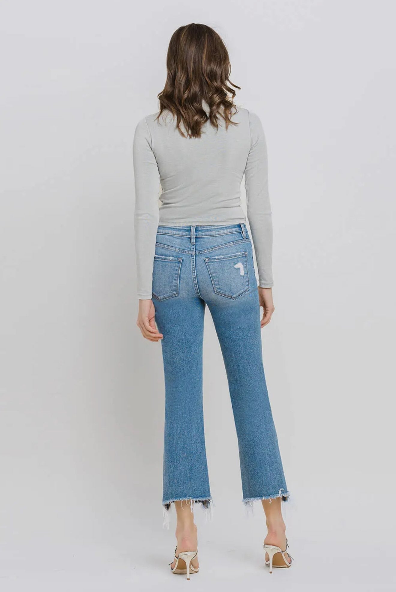 Mid rise frayed hem ankle boot cut jeans sunrise