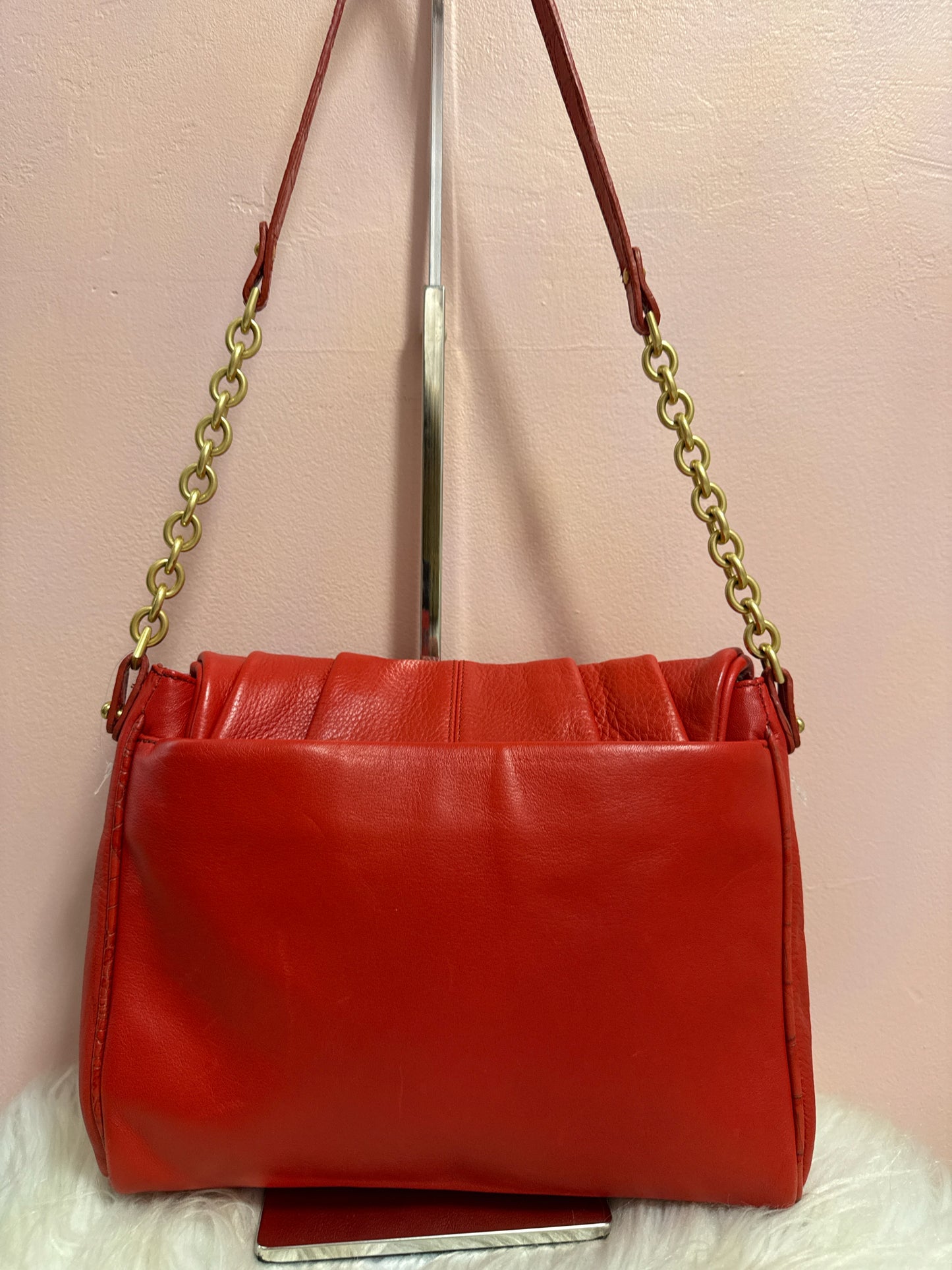 BRAHMIN RED RUCHED LEATHER SHOULDER BAG