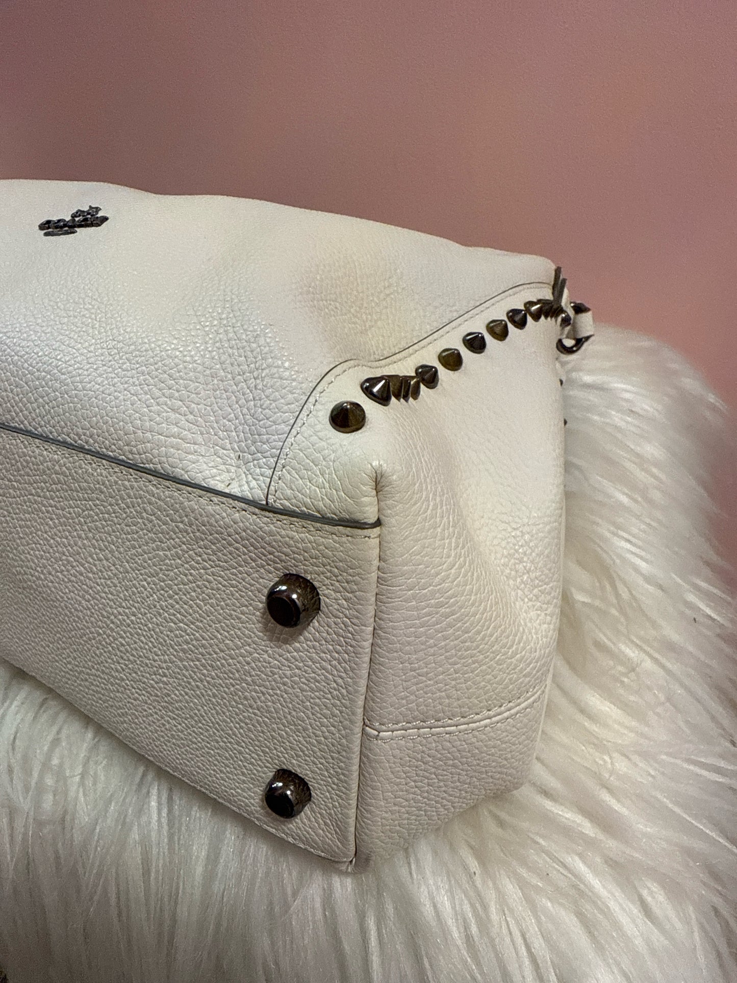 Coach Edie shoulder bag 21 with prairie rivets