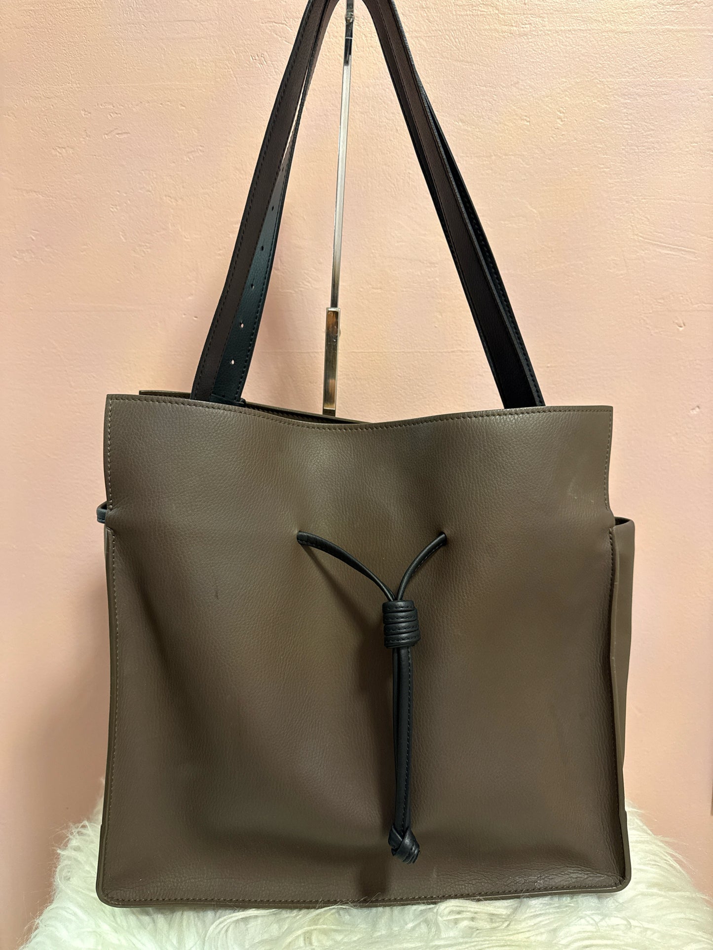 Holzhausen Taupe Leather Medium Shopper Bag