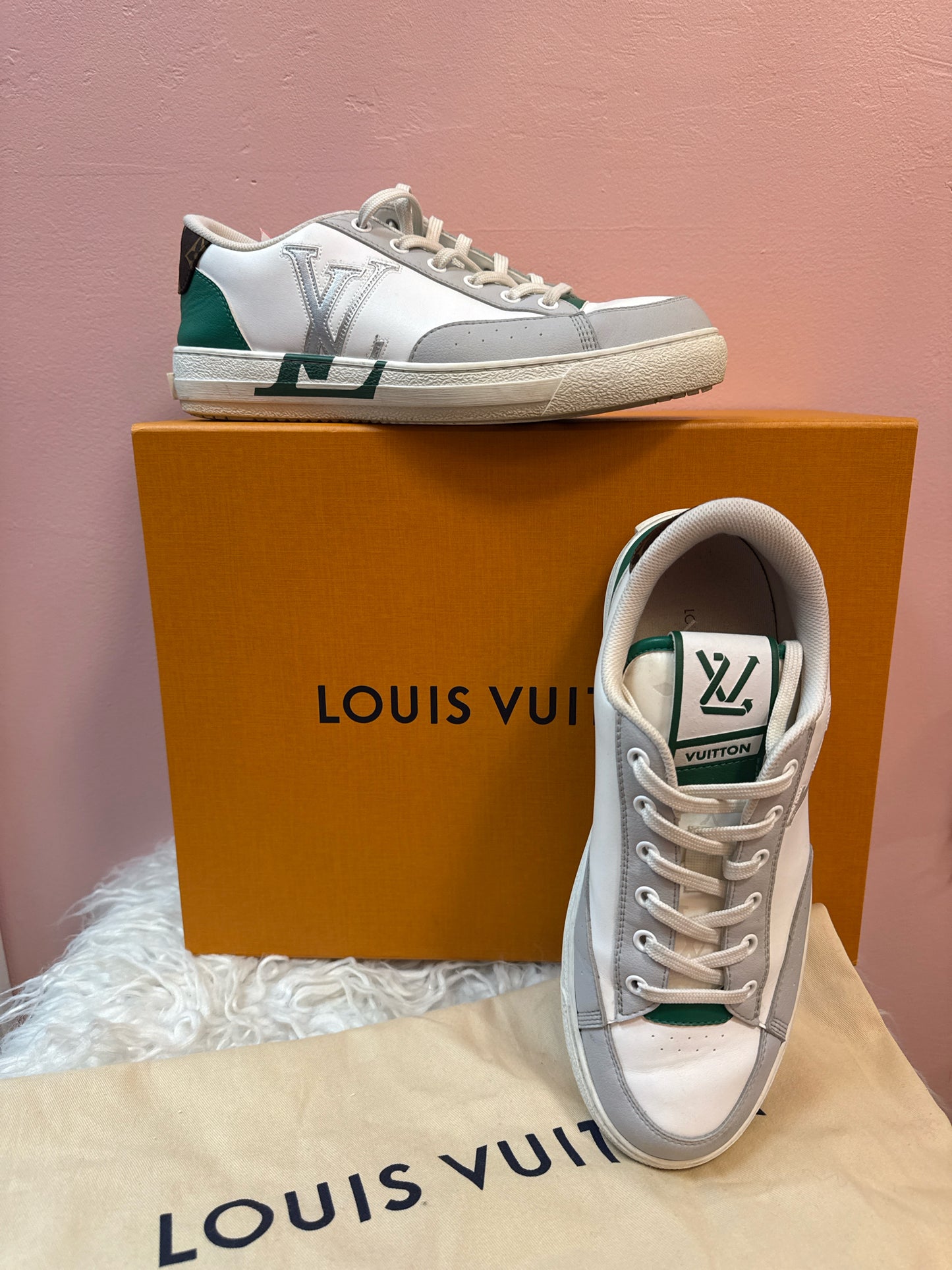 Louis Vuitton Authentic Sneakers with Dust and Box