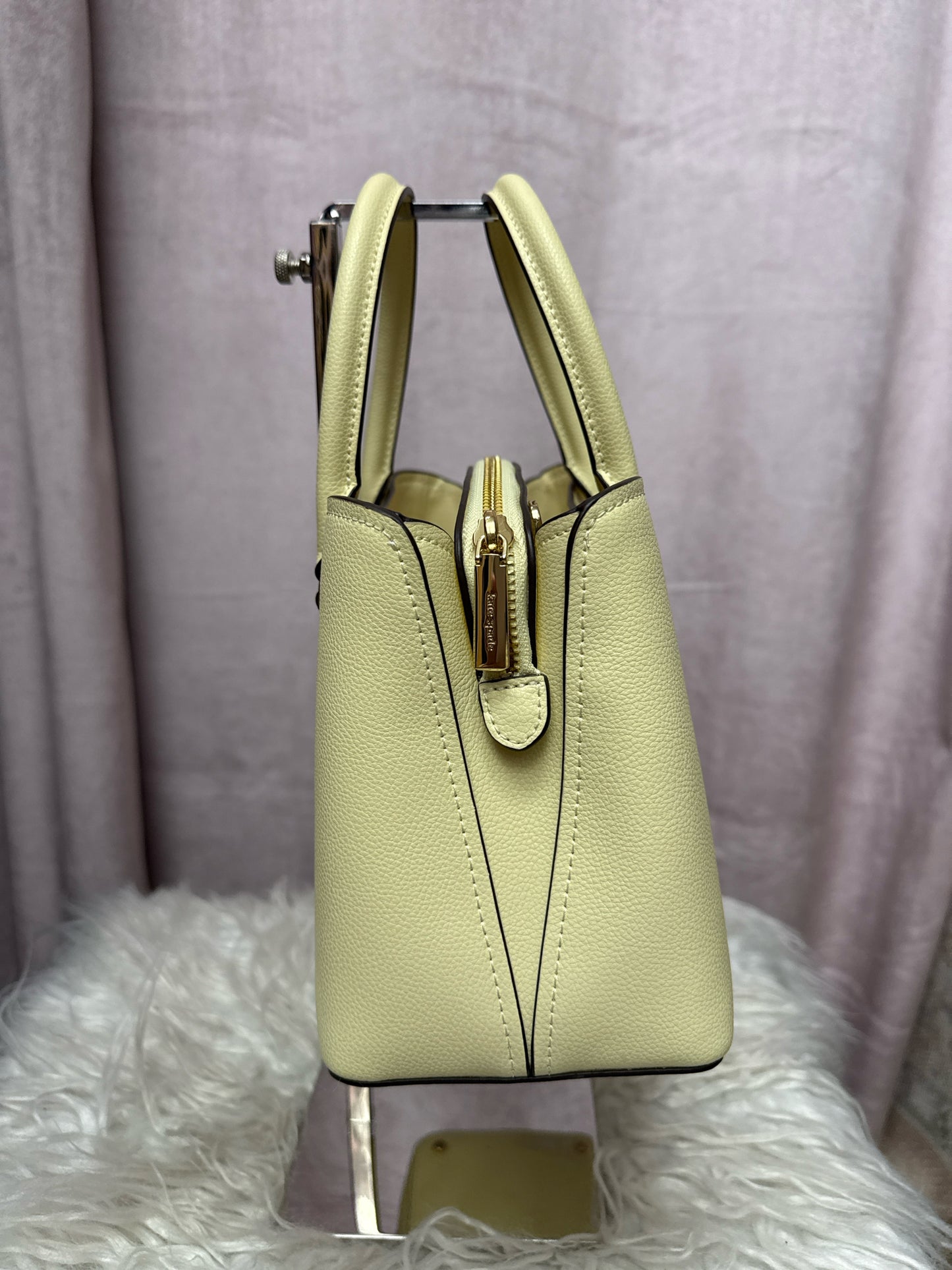 Kate Spade Thompson Street Lemon Fond Handbag