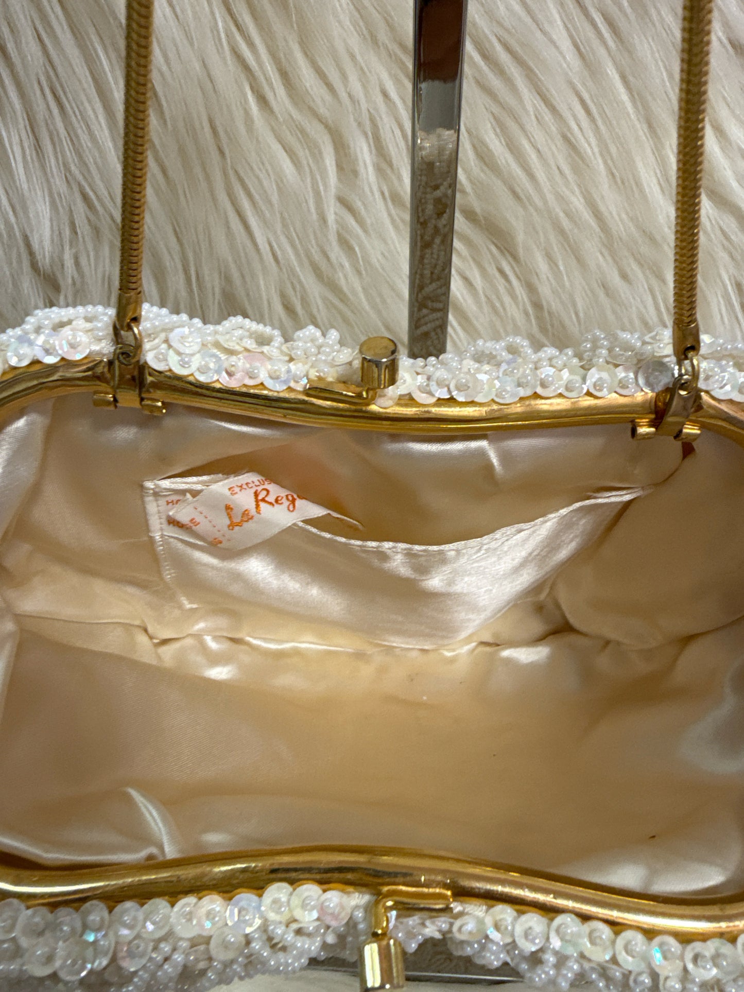 LA REGALE IVORY BEAD EVENING BAG WITH BOX