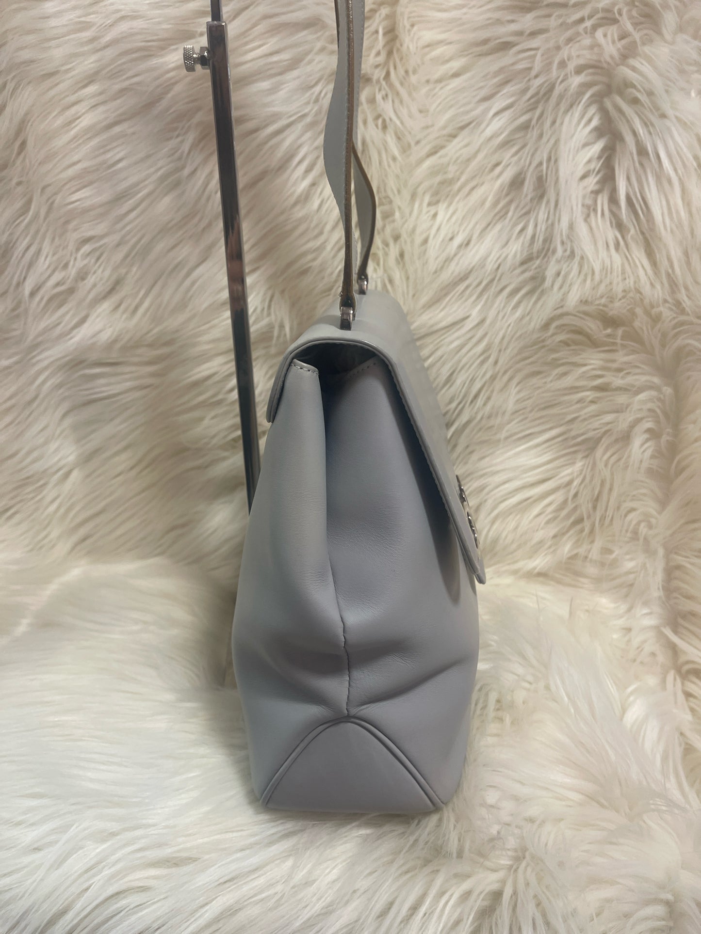 VINTAGE SALVATORE FERRAGAMO DOUBLE GANCINI SHOULDER BAG BL 217156