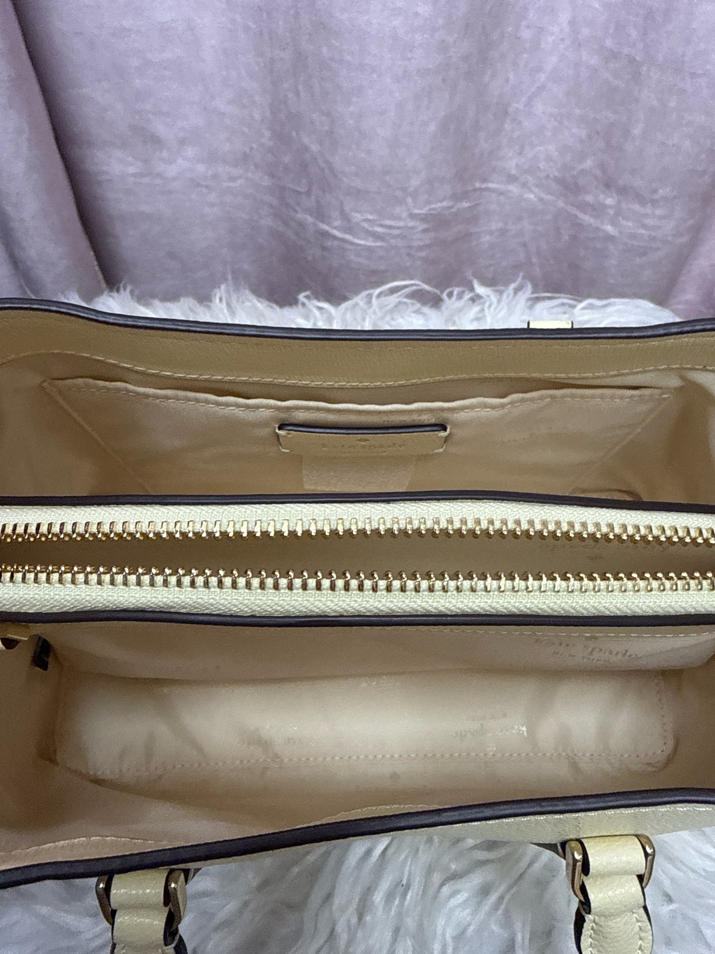 Kate Spade Thompson Street Lemon Fond Handbag
