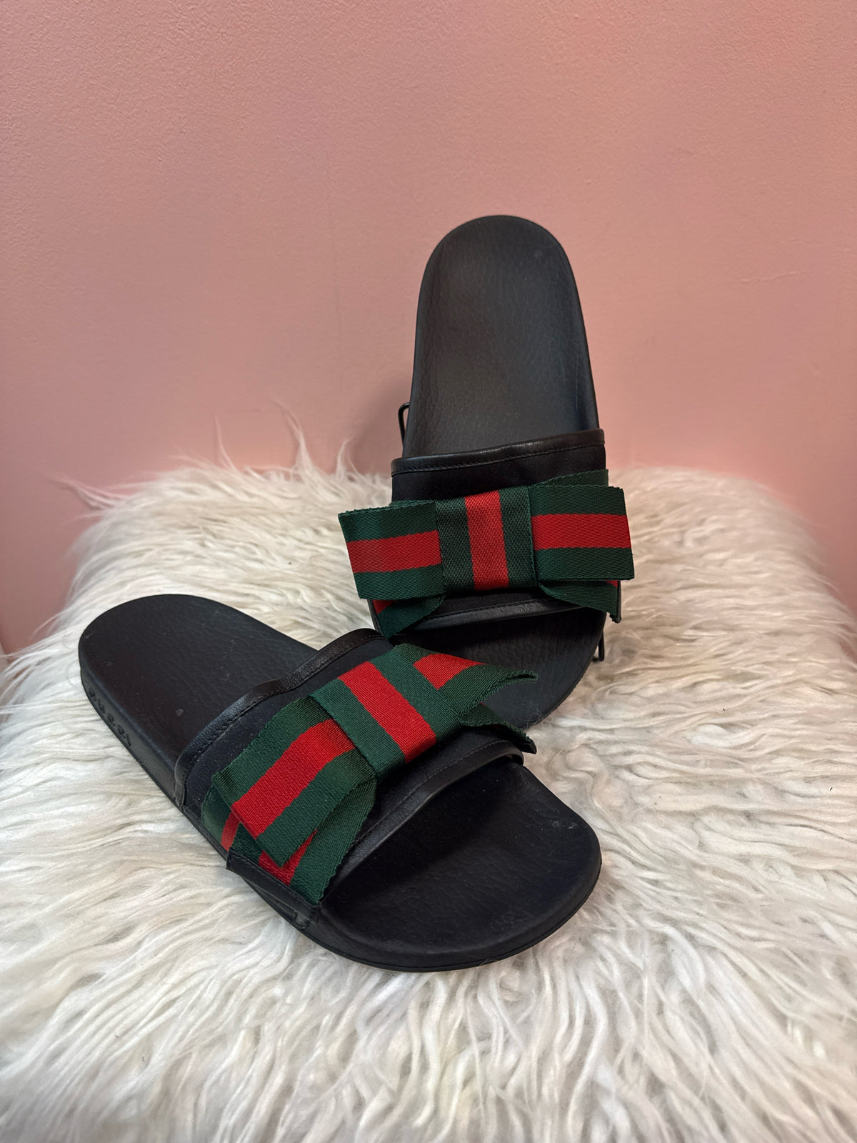 Gucci Web Bow Accent Rubber Slides Pre-Owned