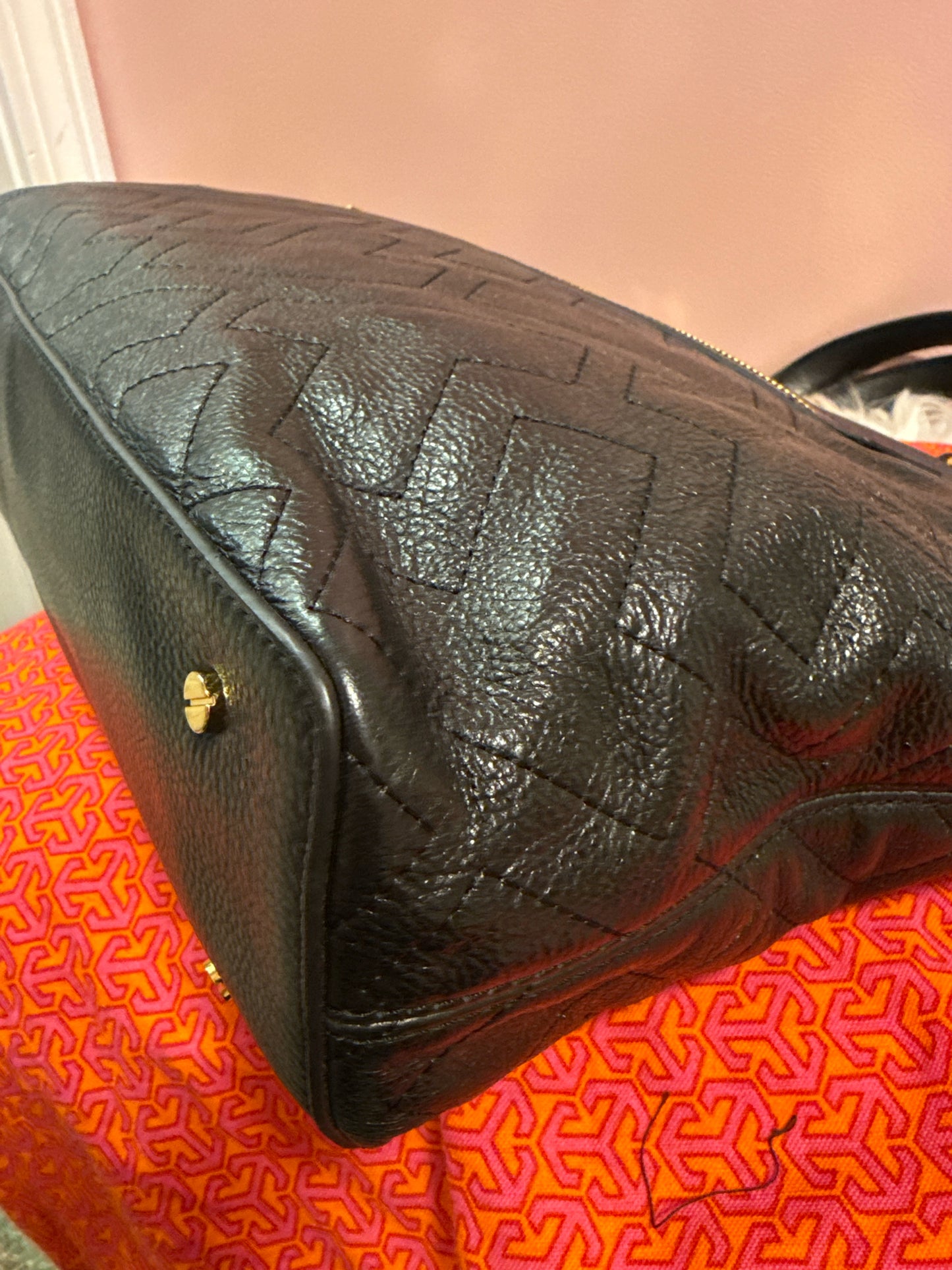 TORY BURCH BLACK LEATHER EMBOSSED T SHOULDER BAG W DUST