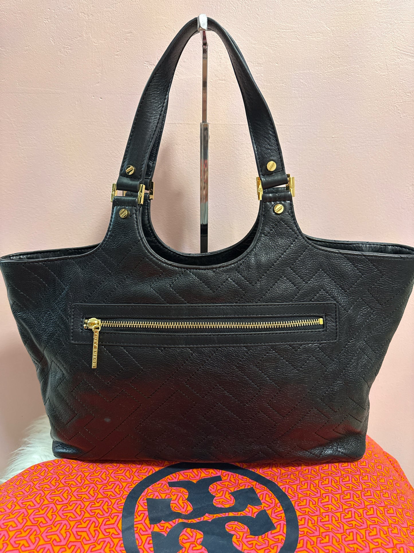 TORY BURCH BLACK LEATHER EMBOSSED T SHOULDER BAG W DUST
