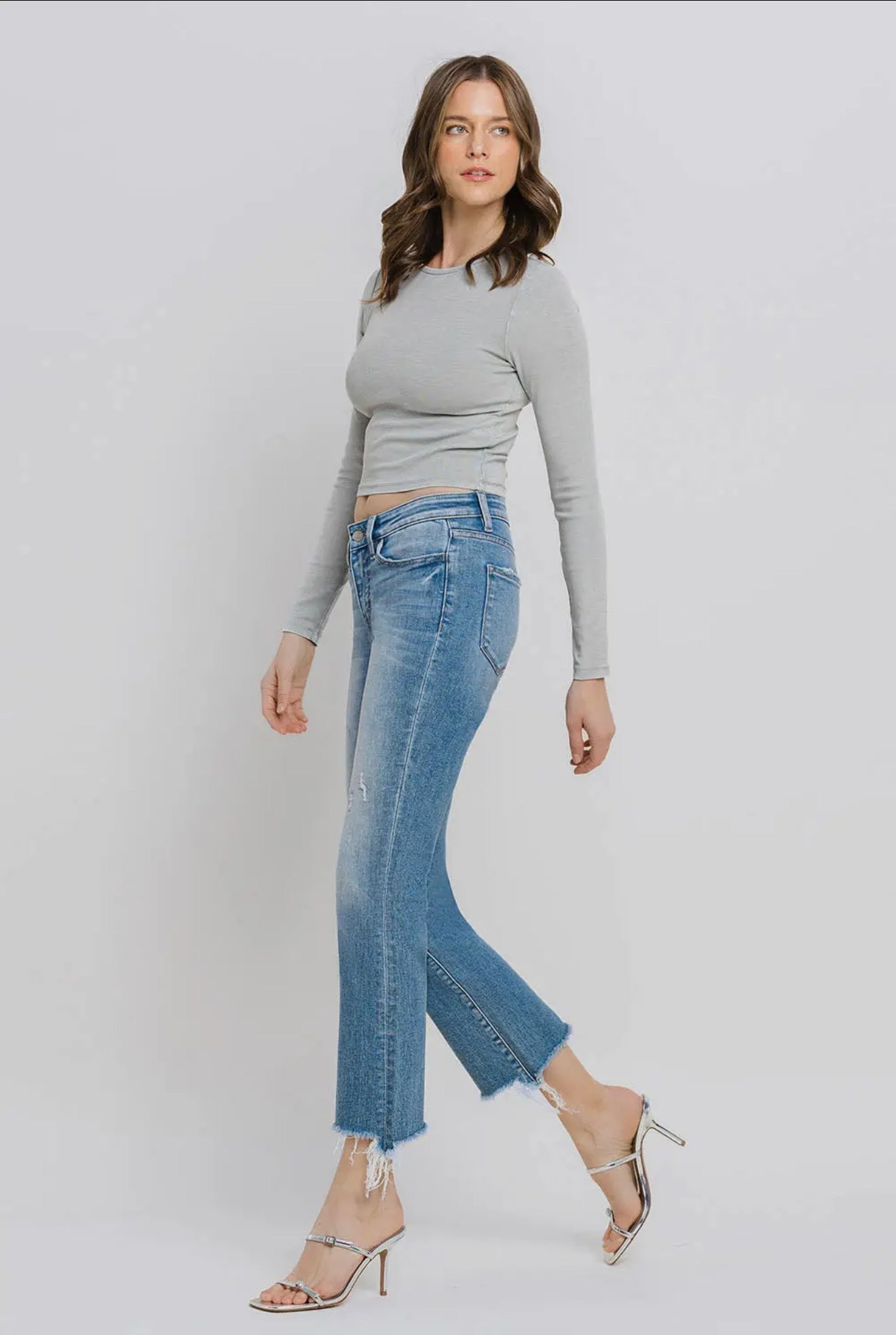 Mid rise frayed hem ankle boot cut jeans sunrise