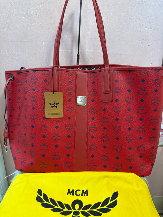 MCM Liz Reversible Large Shopper Tote in Ruby Red
